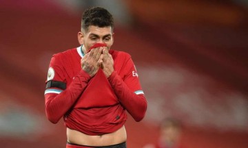 红军10小时主场不进球！最钝三叉戟谁最该被调整？