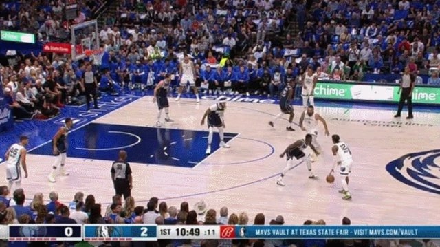 1667734317011066292.gif 1.gif